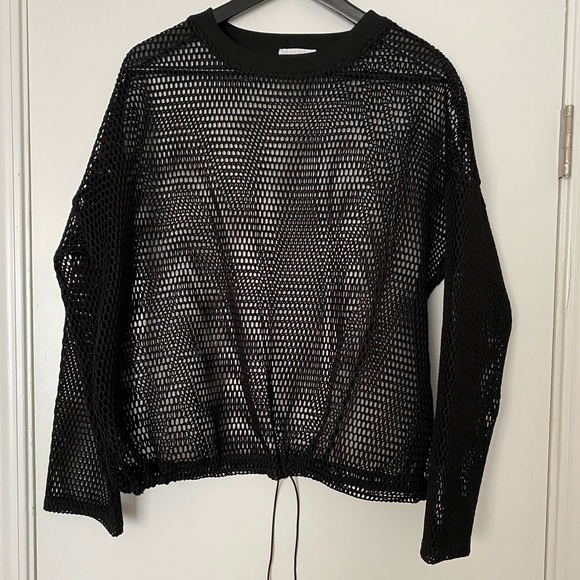 ZARA // sport top - Picture 1 of 4